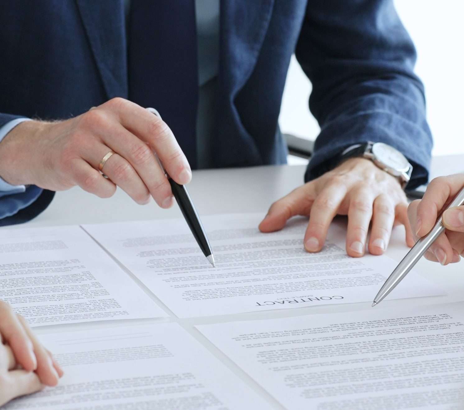 Government contracts attorney